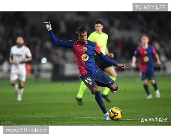 巴萨关键比赛表现波动，稳定性面临考验，对赛季走势形成制约